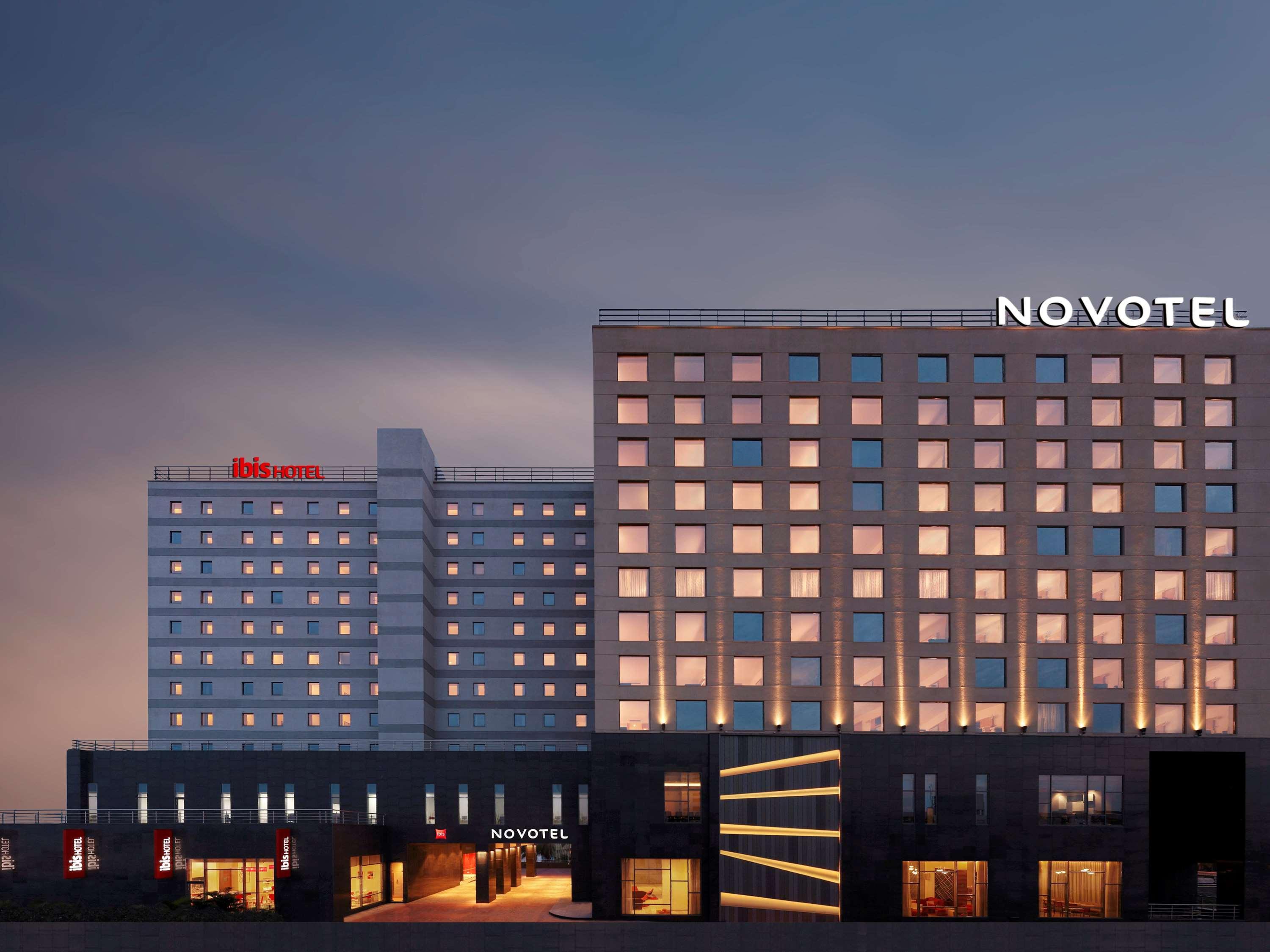 Hotel Novotel Sipcot 5*
