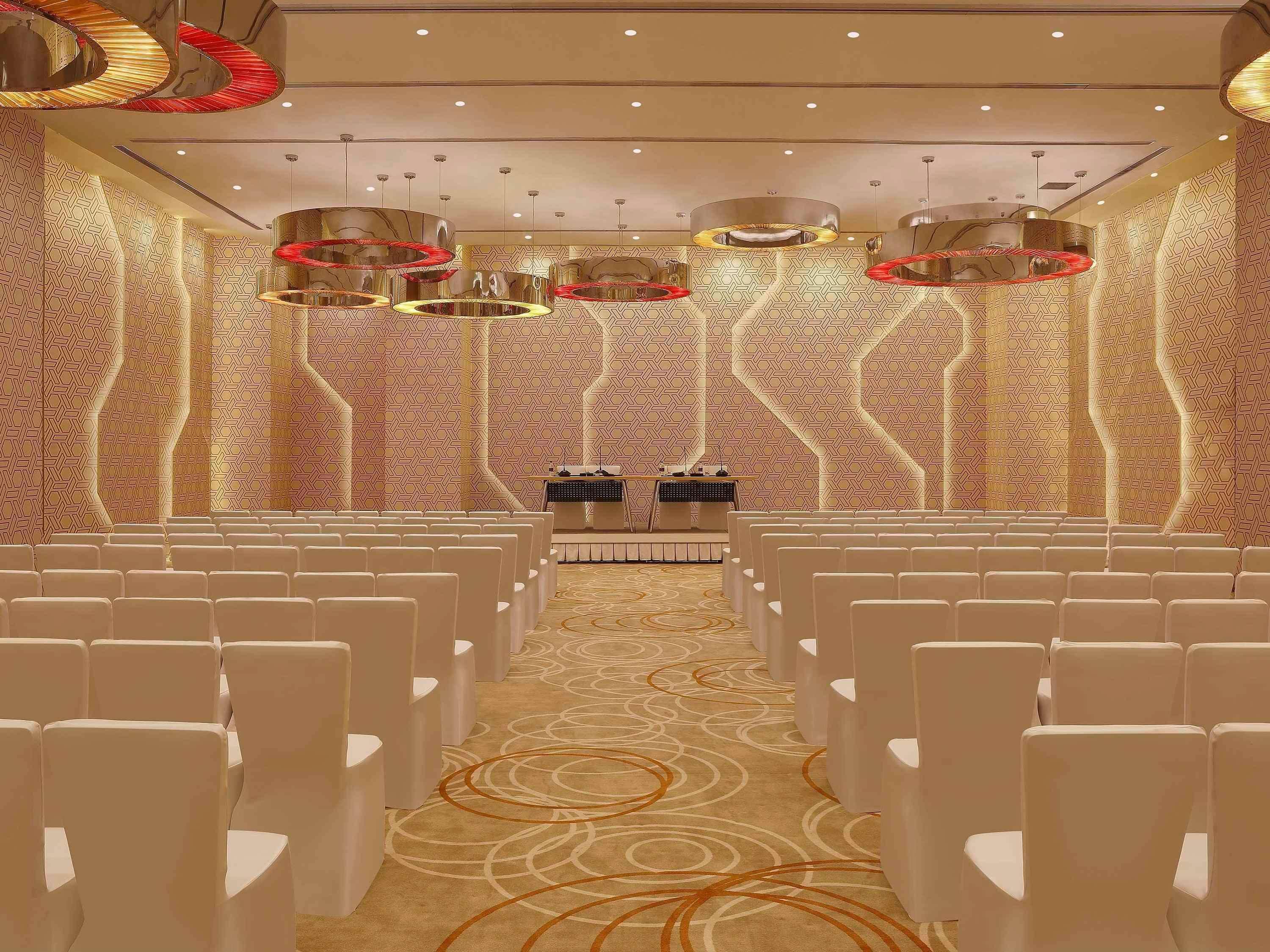 Novotel Sipcot Hotel